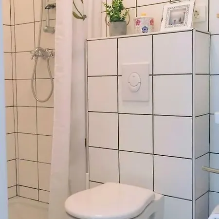 Apartment 365 *